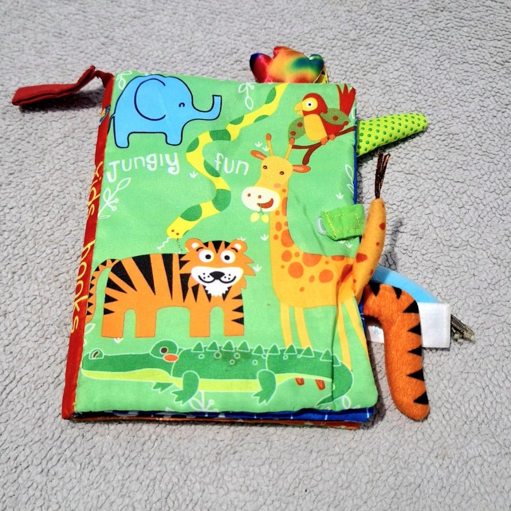 Buku Bantal Bayi / Softbook Bayi Preloved