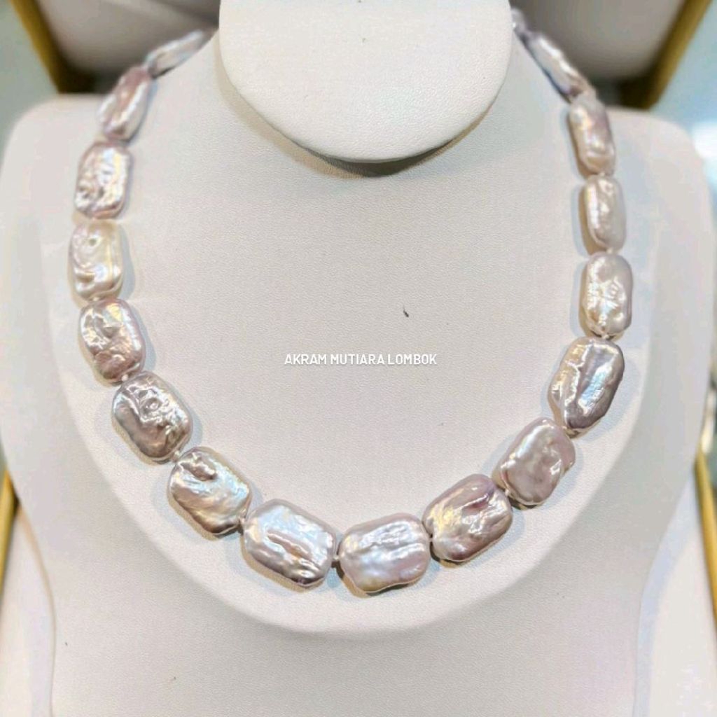 kalung choker mutiara air tawar Baroque pipih