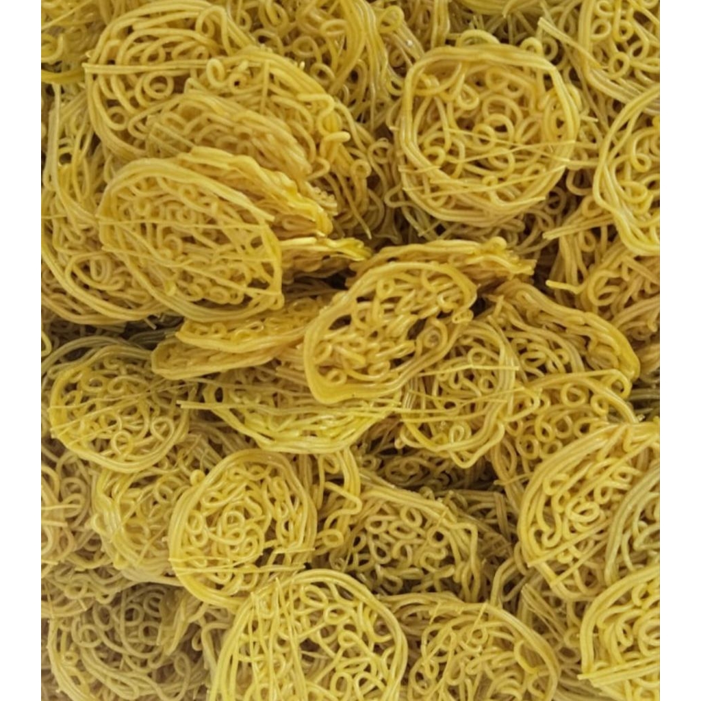 

Kerupuk Mie kuning Mentah