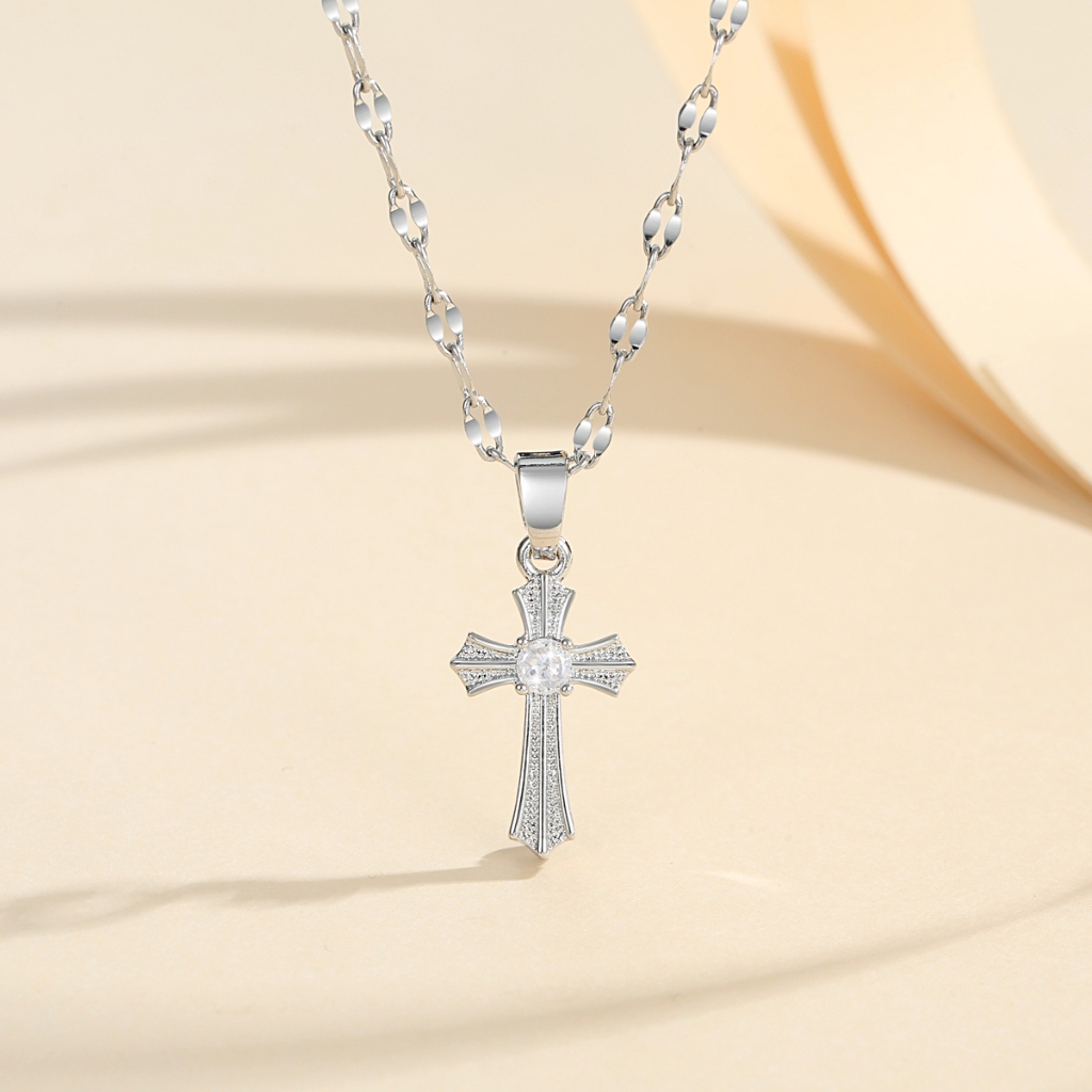 LM893 【COD】 Kalung Salib Yesus Wanita Zirkon Berlapis Emas perangai kalung berlian imitasi Salib