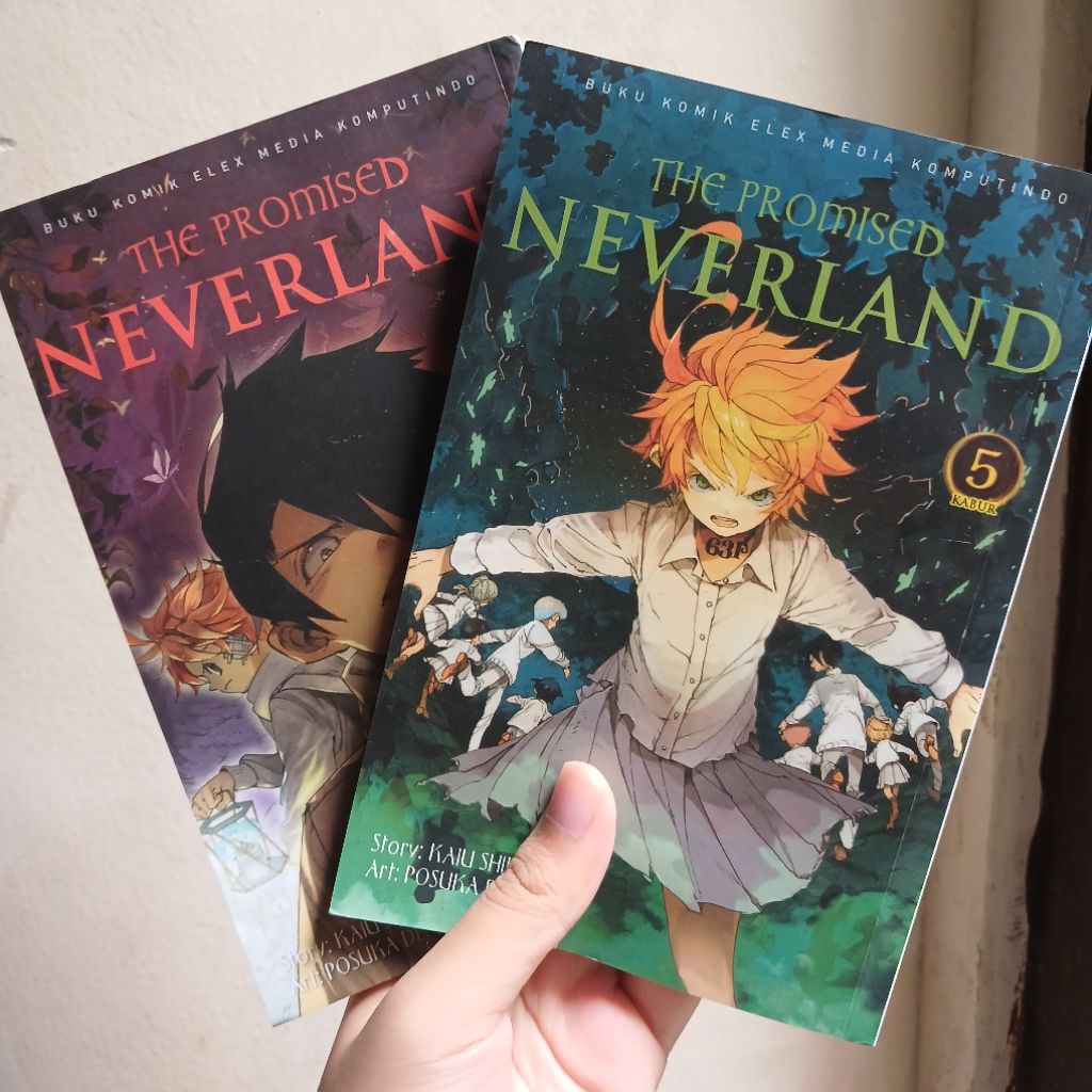 PRELOVED Manga The Promised Neverland [Yakusoku no Neverland] vol 5 / vol 6