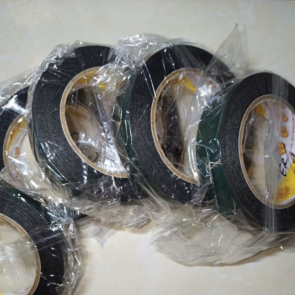

Double Tape Foam (Busa) Hijau 1in