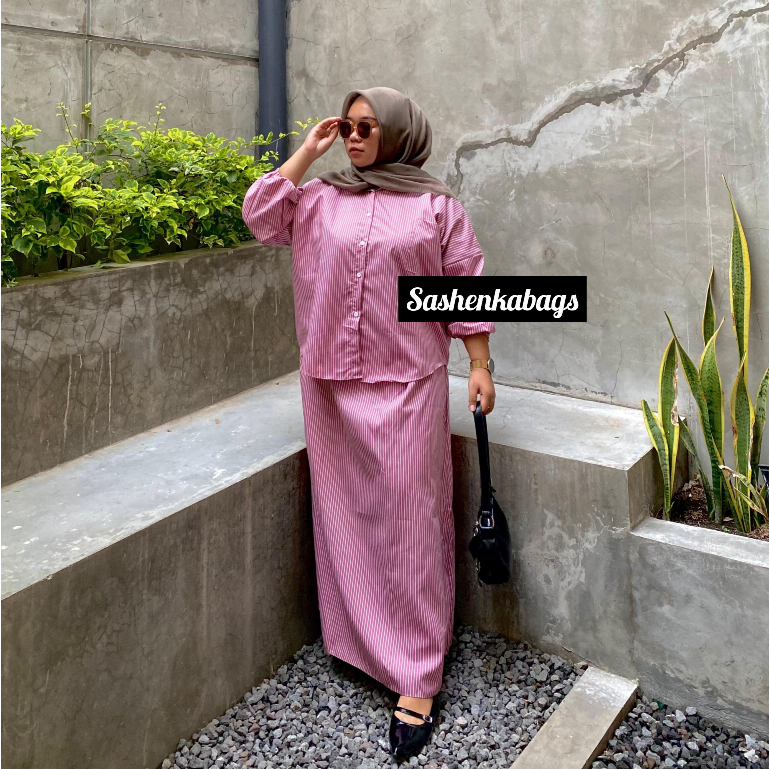 SASH - Cessa One Set Salur Jumbo Kemeja Oversize + Rok Mayung One Set Sripe Big Size