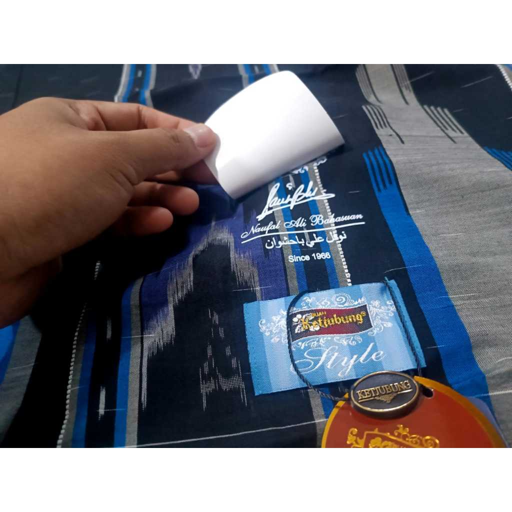 Sarung Ketjubung SKG dan CLS Jahit tengah