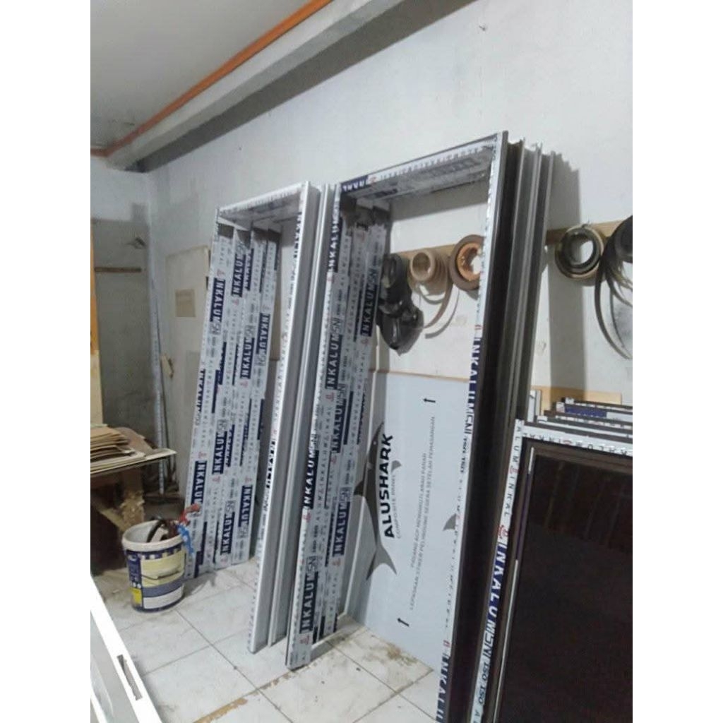 KUSEN PINTU ALUMINIUM UNTUK PINTU ALUMINIUM,TRIPLEK DLL BISA CUSTOM UKURAN