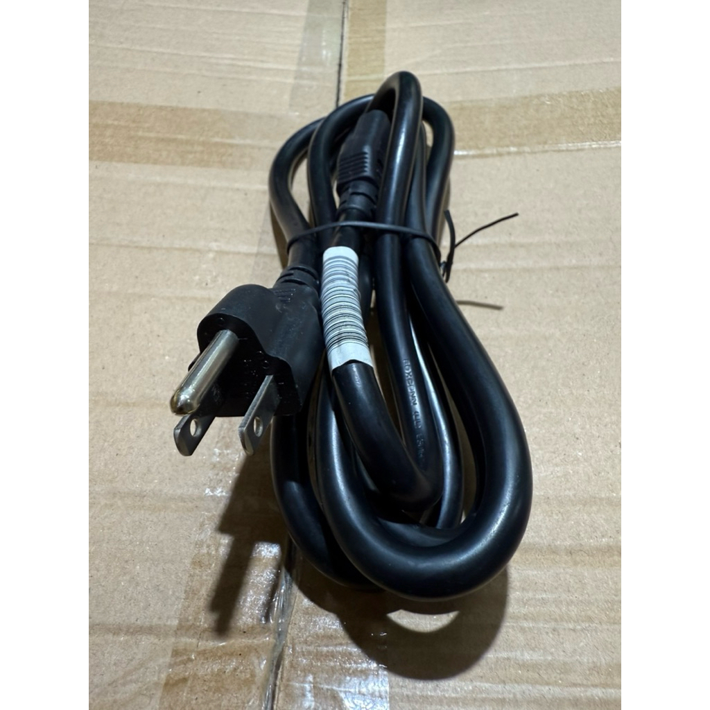 APC Kabel Power US-C13 Kabel Tebal 3x 2.08mm 14 AWG 1.8M Cable C13 to US 1,8M 3x2.08mm