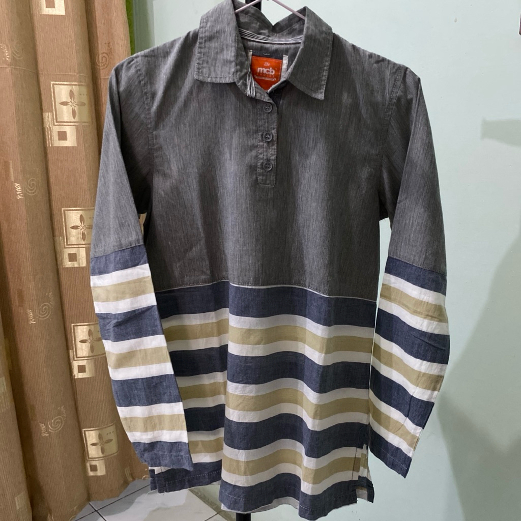 Preloved Atasan Wanita Kemeja Blouse Merk MCB Ladies Warna Abu