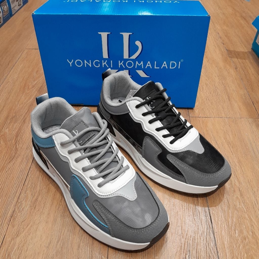 sepatu sneakers pria by brand YONGKI KOMALADI