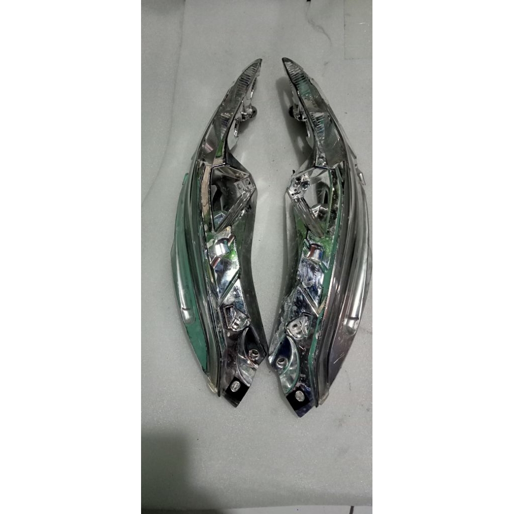 frem alis sen set mika alis lampu depan Honda pcx 150 set Kana kiri  original copotan