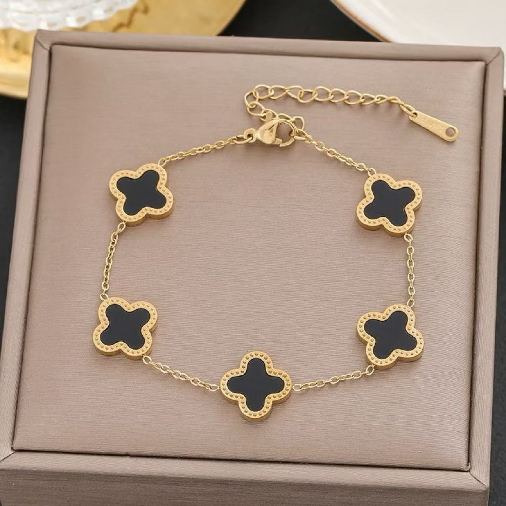 Gelang Clover Titanium Lapis Emas Anti Karat Aksesoris Wanita