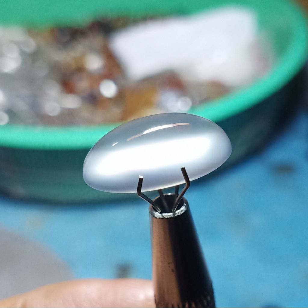 Batu Anggur Chacedony Kristal Giwang Sadis - Bukan Ijo Garut