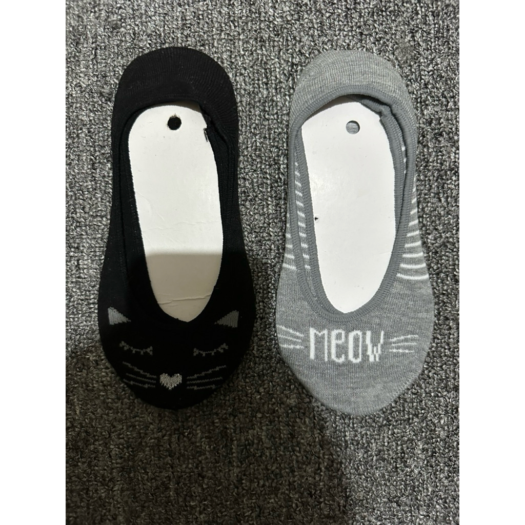 Kaos kaki Pull and Bear