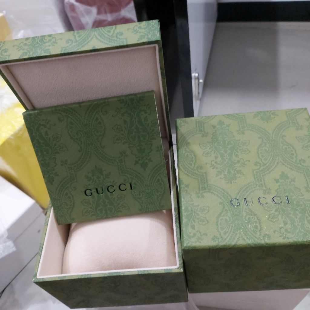 KOTAK JAM TANGAN GUCCI ORIGINAL / BOX JAM GUCCI ORIGINAL