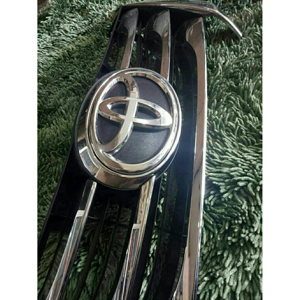 GRILL TOYOTA FORTUNER VRZ 2016