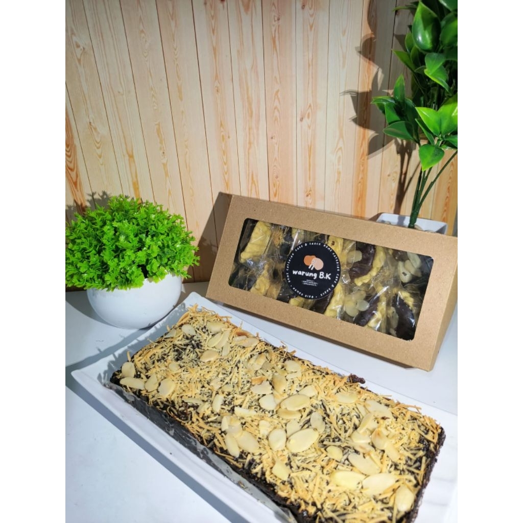 

BROWNIES PREMIUM BOX - PIE BROWNIES - BROWNIES PANGGANG
