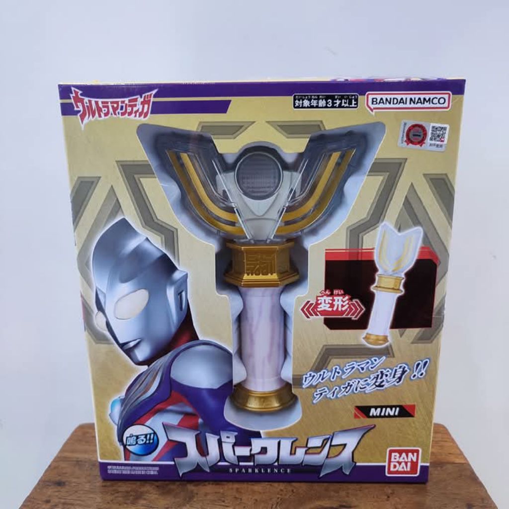 mainan action figuresenjata ultraman Bandai Ultraman Tiga Mini Spark Lensdetail bagus
original banda
