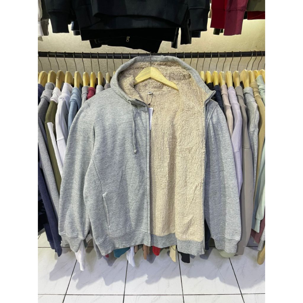 ziphodie UNIQLO SHERPA abu saku samping ( XL )