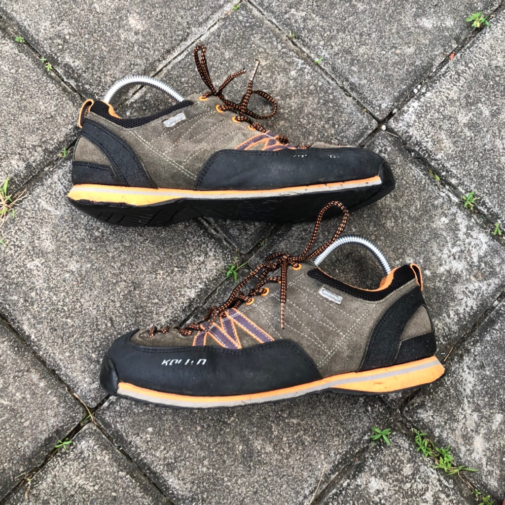 sepatu outdoor kolping 42 second bekas