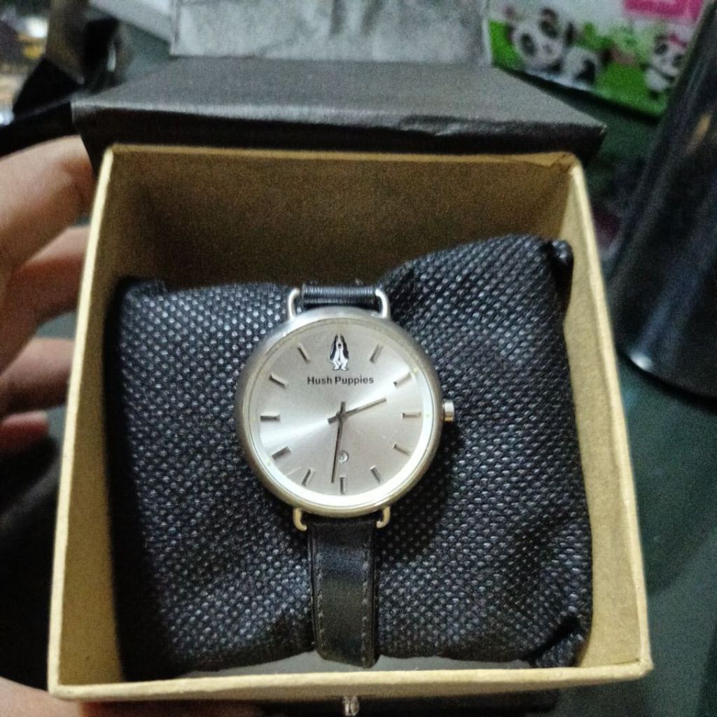 Jam tangan cewek original Hush Puppies preloved second bekas