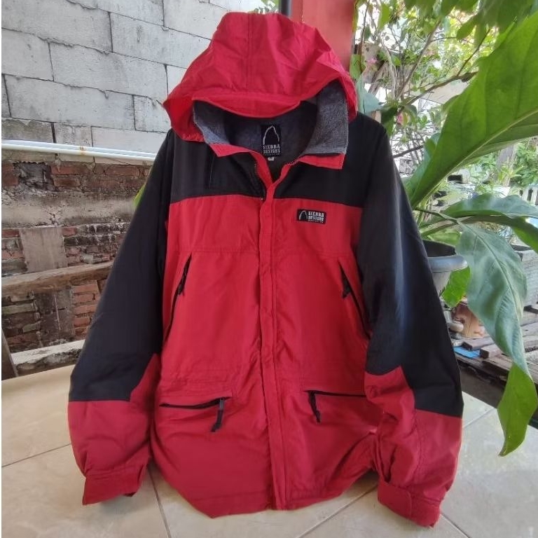 SIERRA DESIGN jacket, oldscholl branded outdoor outfit