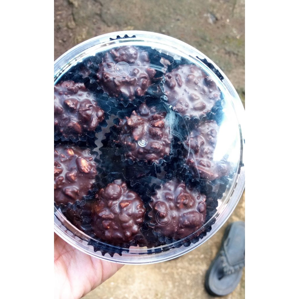

coklat kacang