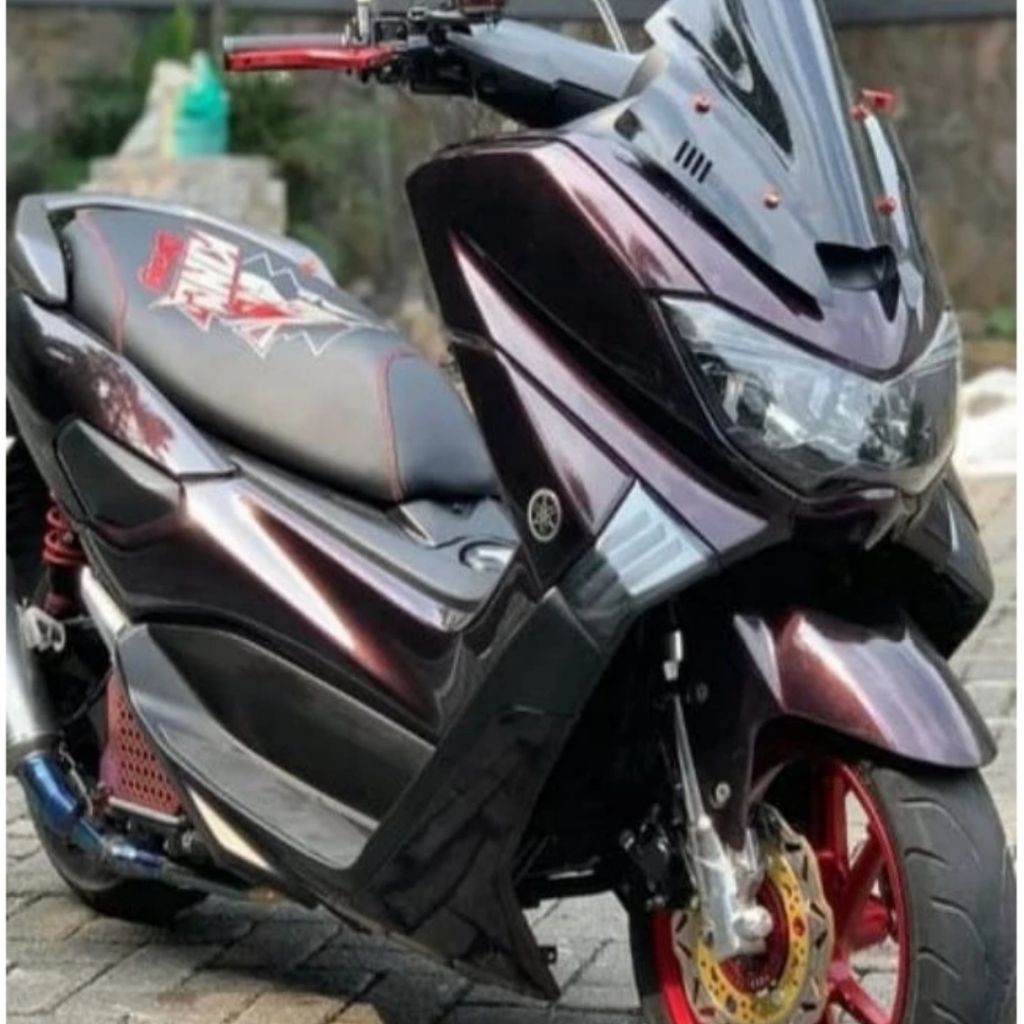 sticker skotlet warna hitam lembayung ungu