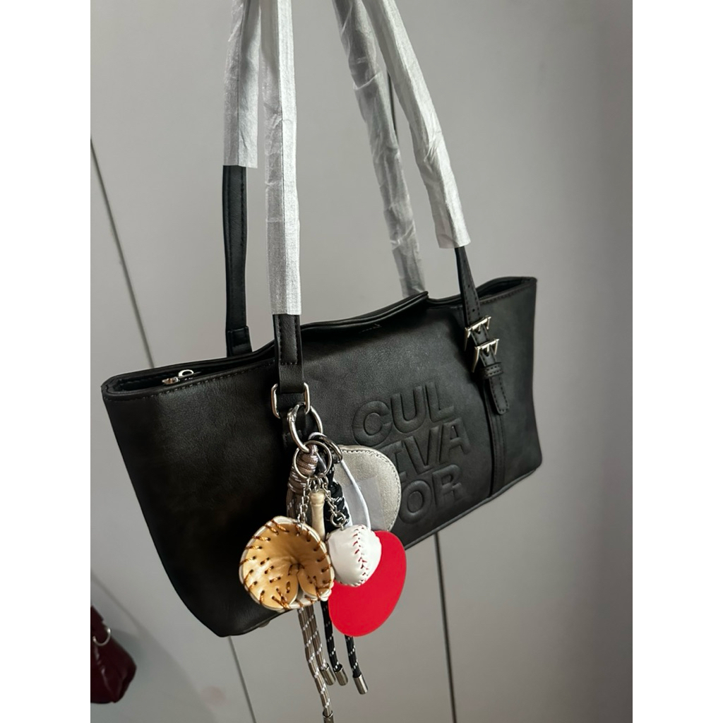 Cultivator Black Shoulder Bag