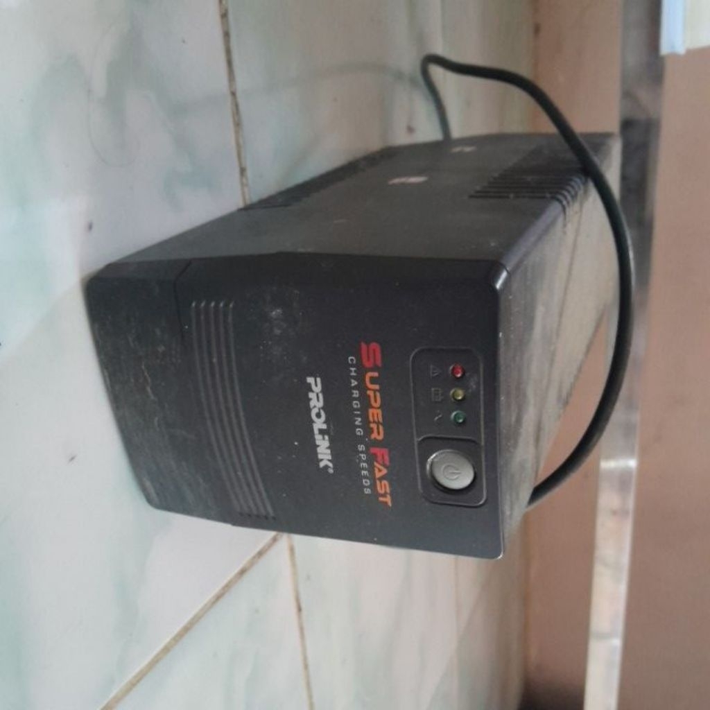 Superfast UPS Untuk komputer