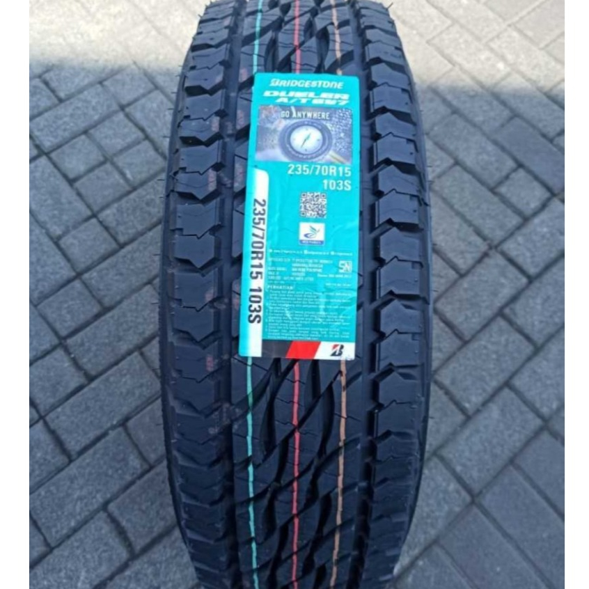 Ban Mobil Semi Offroad Ring 15 235/70 Merk Bridgestone Dueler AT 697 235 70 R15 Tubeless