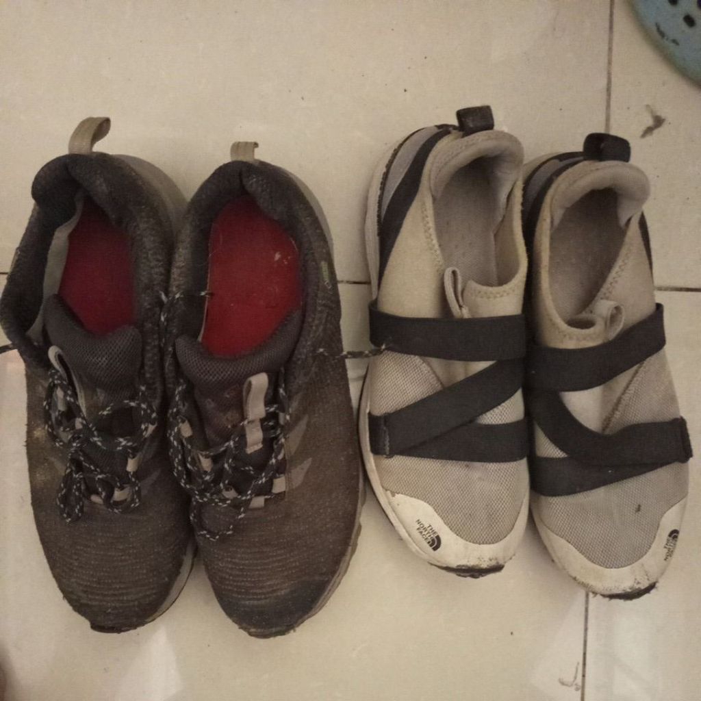 obral sepatu gunung bekas