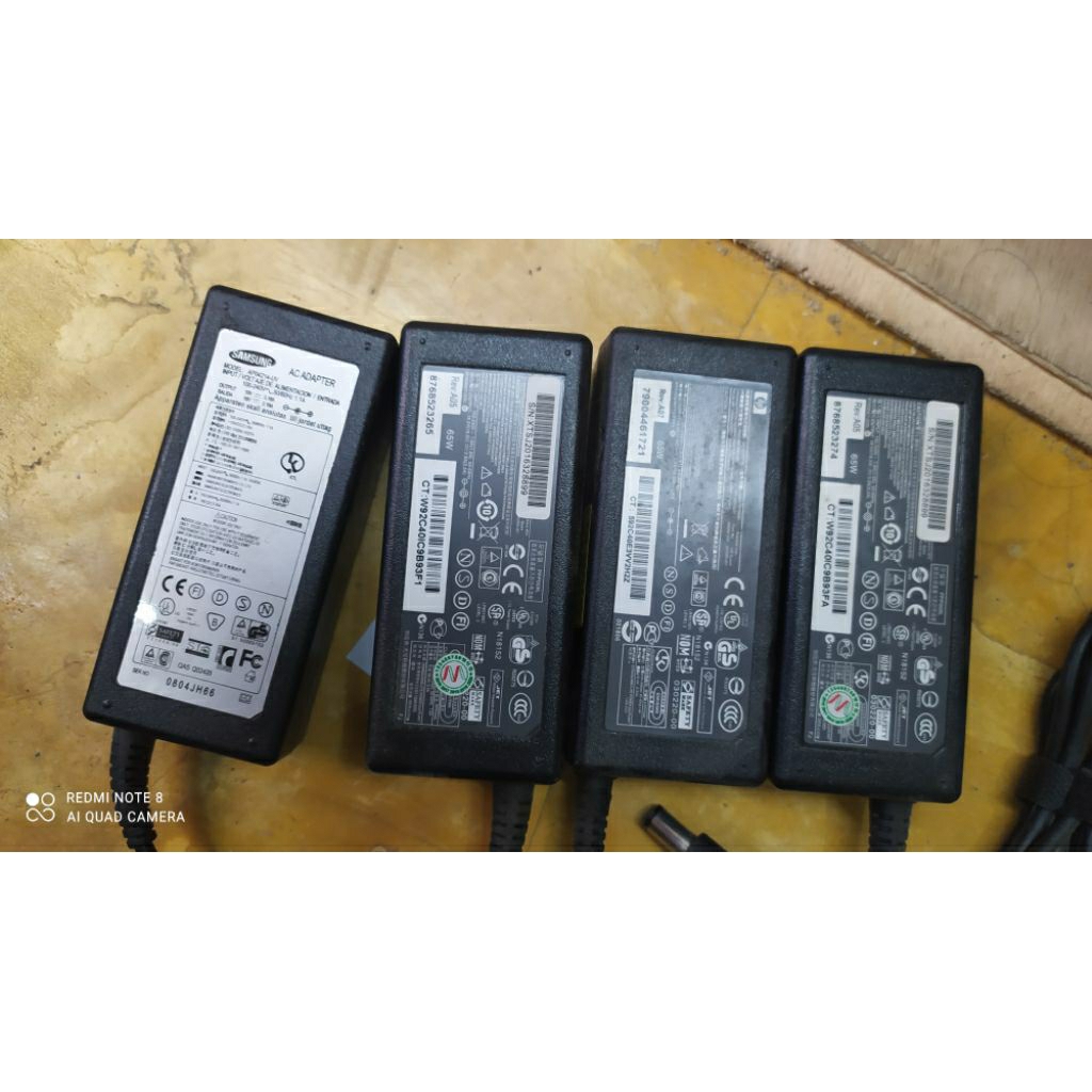 (RUSAK) ADAPTOR CHARGER LAPTOP RUSAK