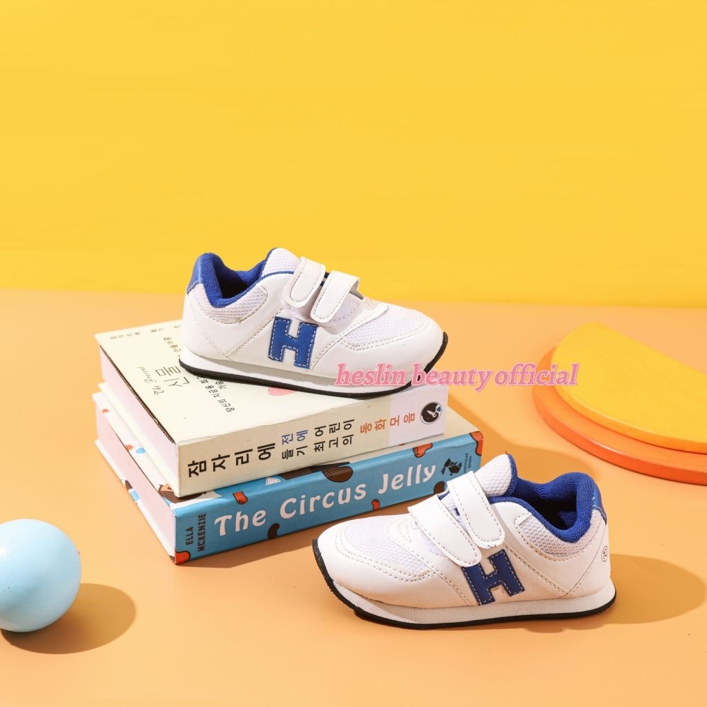 Mike Putih   Sepatu Anak Cowok/ Sepatu Anak Laki Sepatu Anak Perempuan Usia 1/3thn Sepatu Anak Cewek