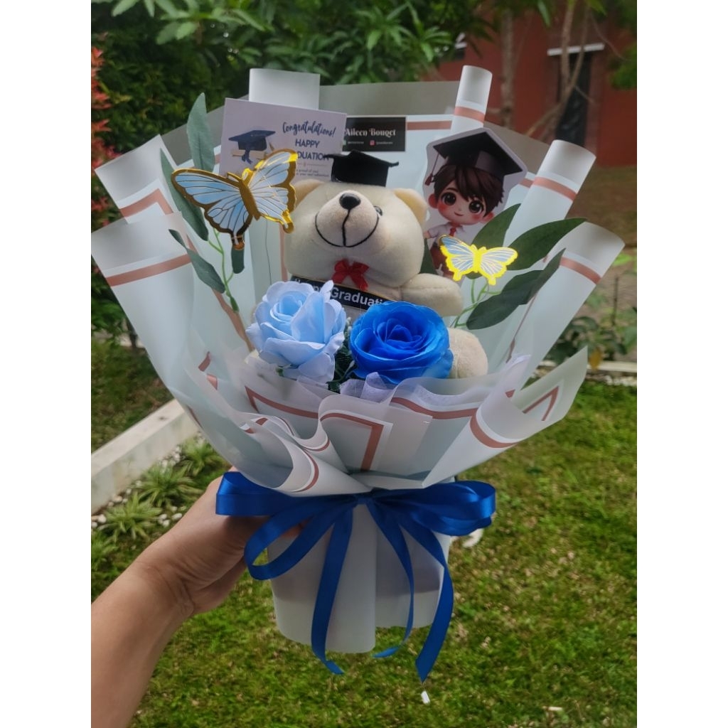 Buket boneka wisuda cowok