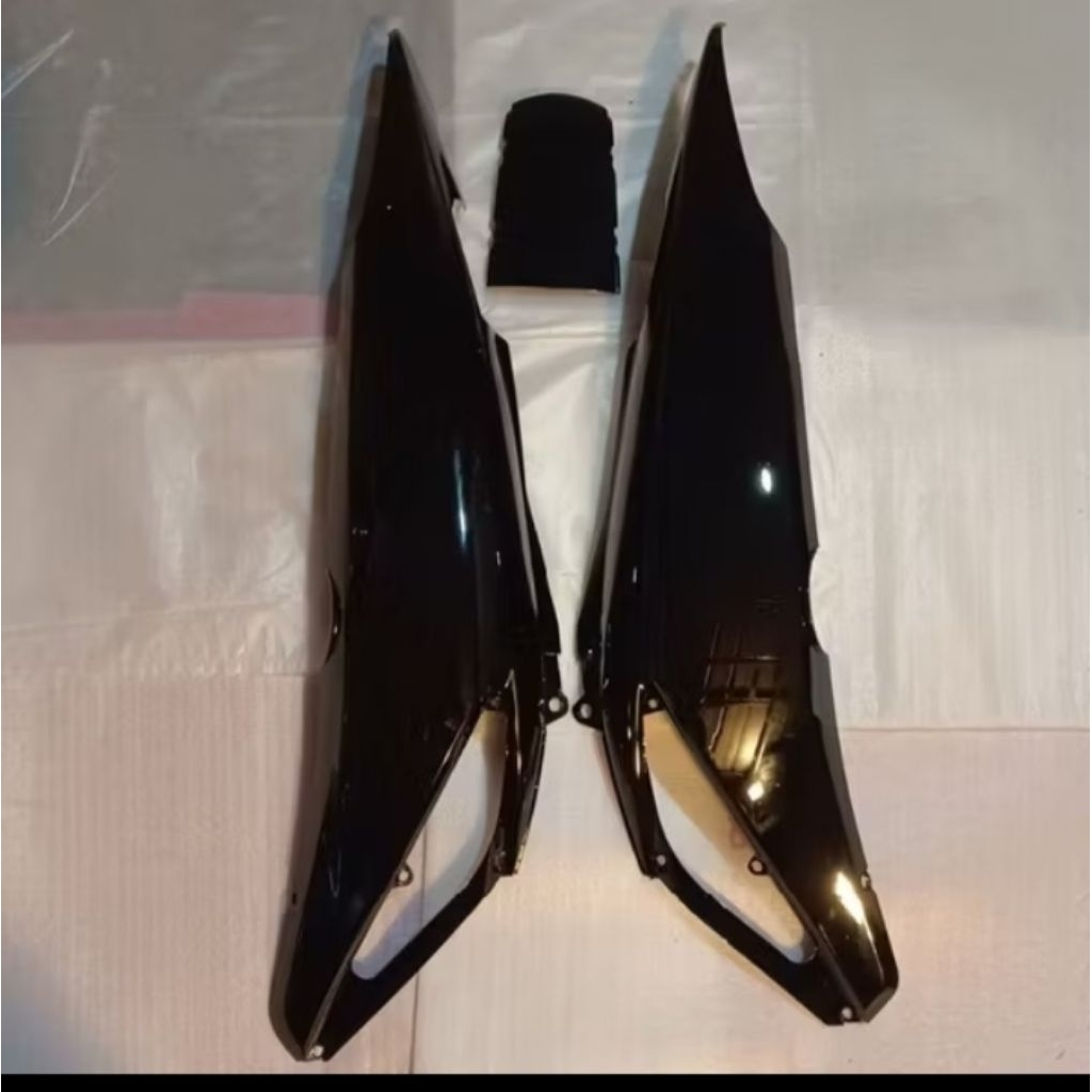 cover body motor Supra x 125 new Supra x 125 lama warna hitam polos