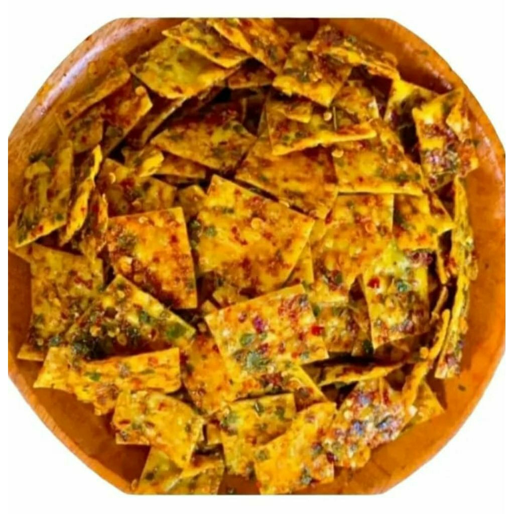 

keripik Pangsit Pedas gurih Pangsit Kriuk 250Gram gratis packing babblewarp snack Bandung