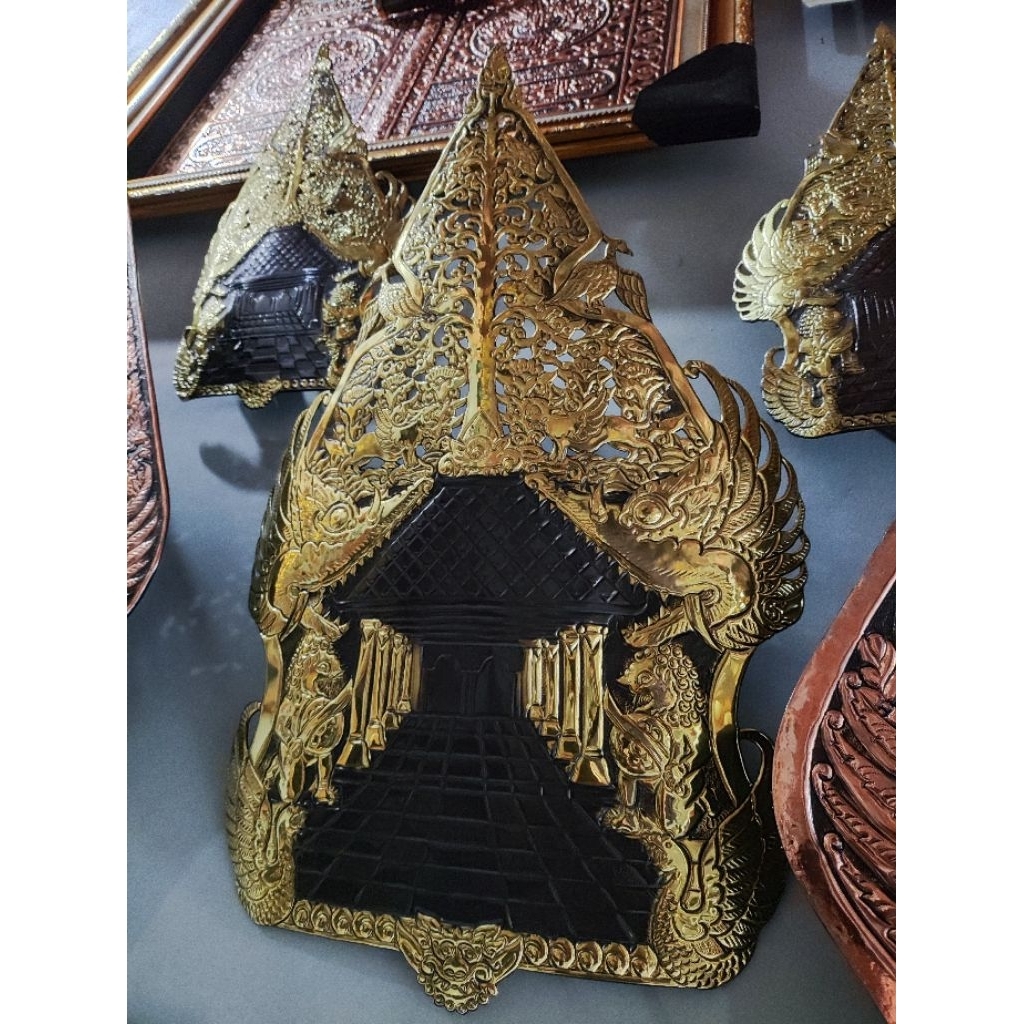 Gunungan Wayang Kuningan