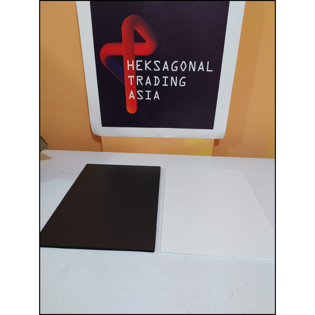 

Impraboard Infraboard Custom A3 Hitam dan Putih BPN