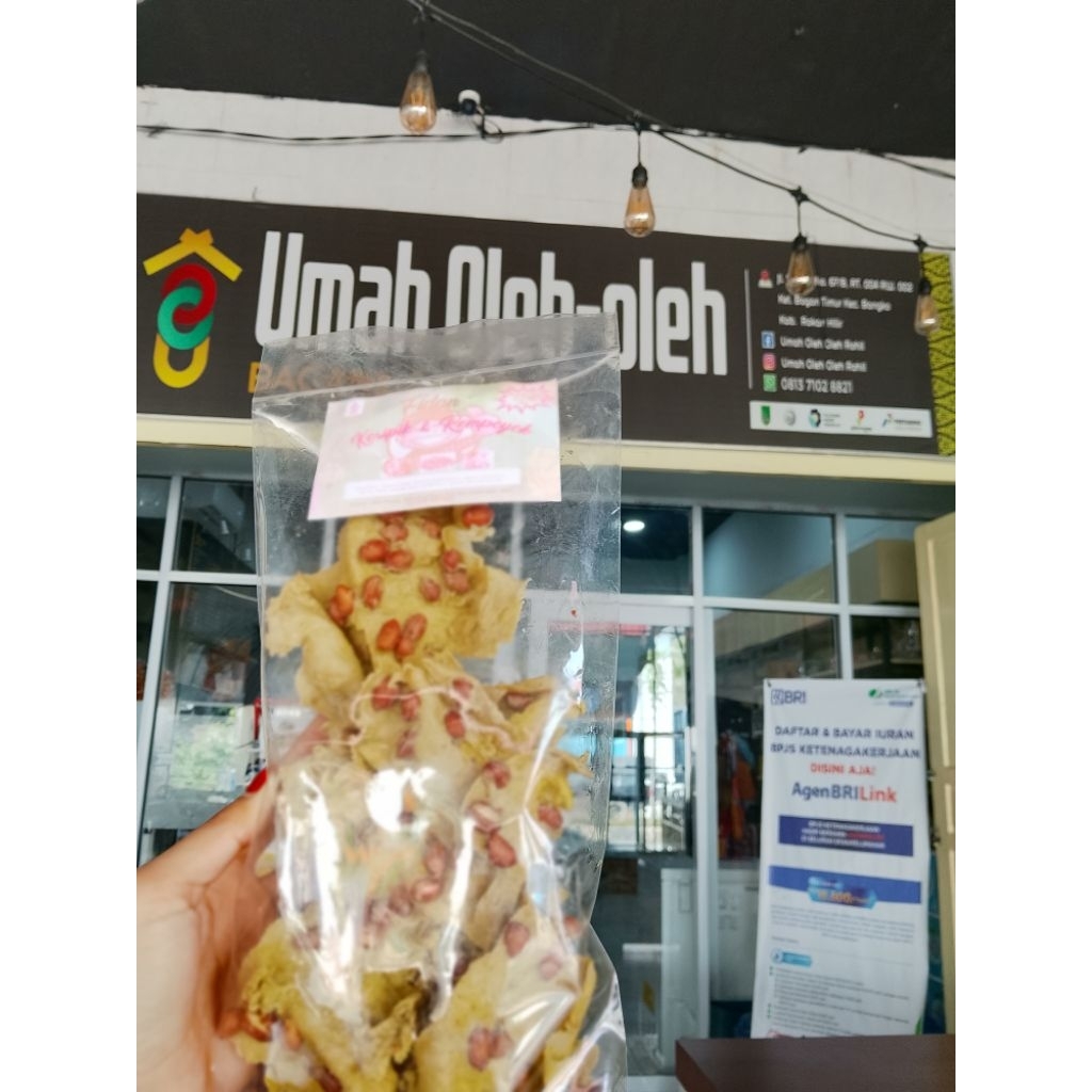 

peyek kacang fidan