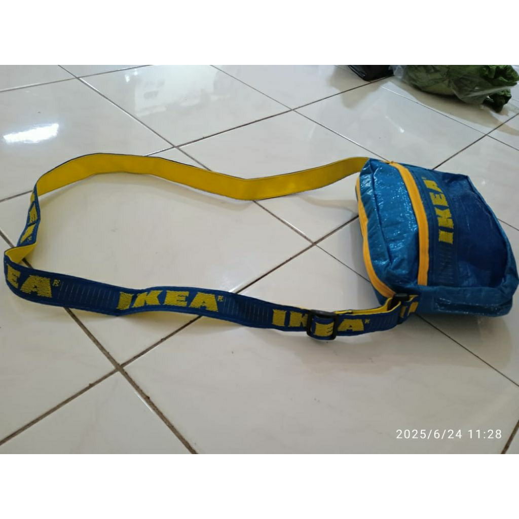 tas selempang ikea mulus