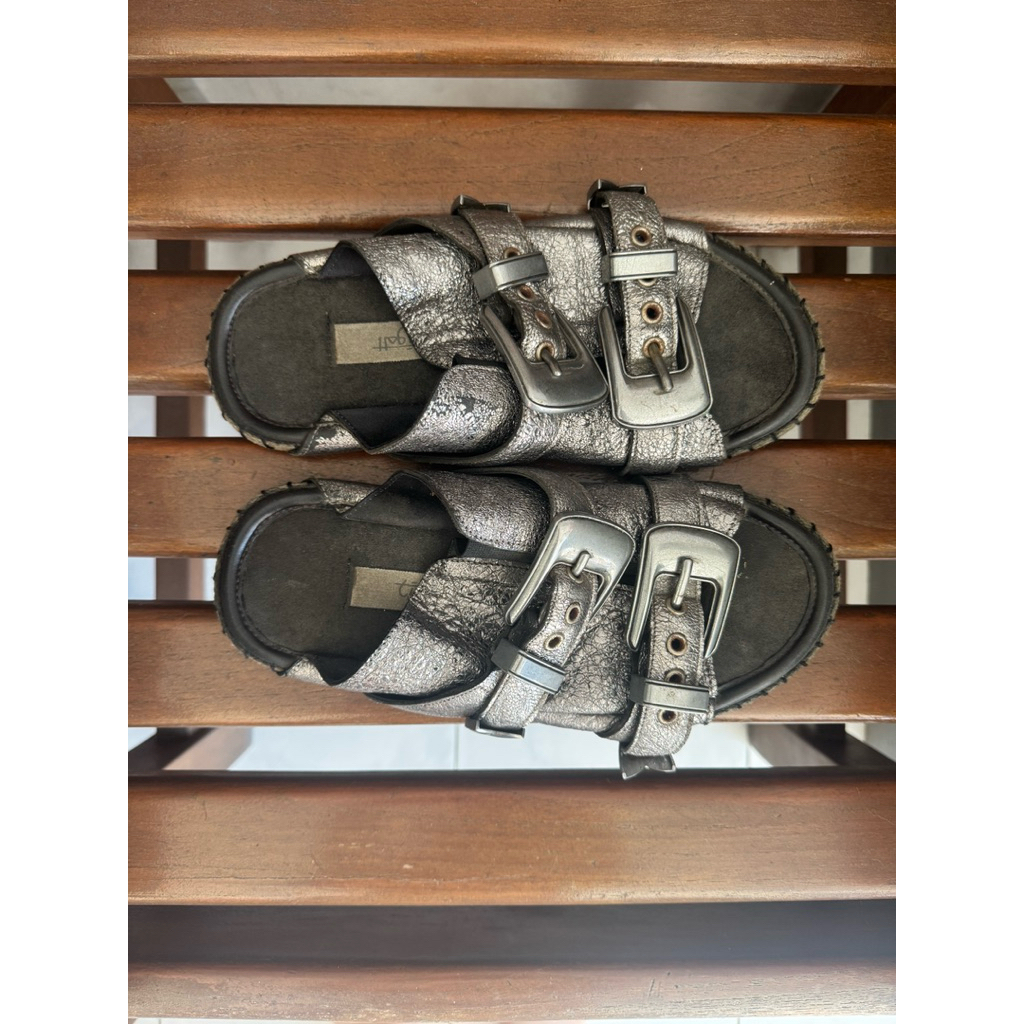 preloved tigah home sandal silver