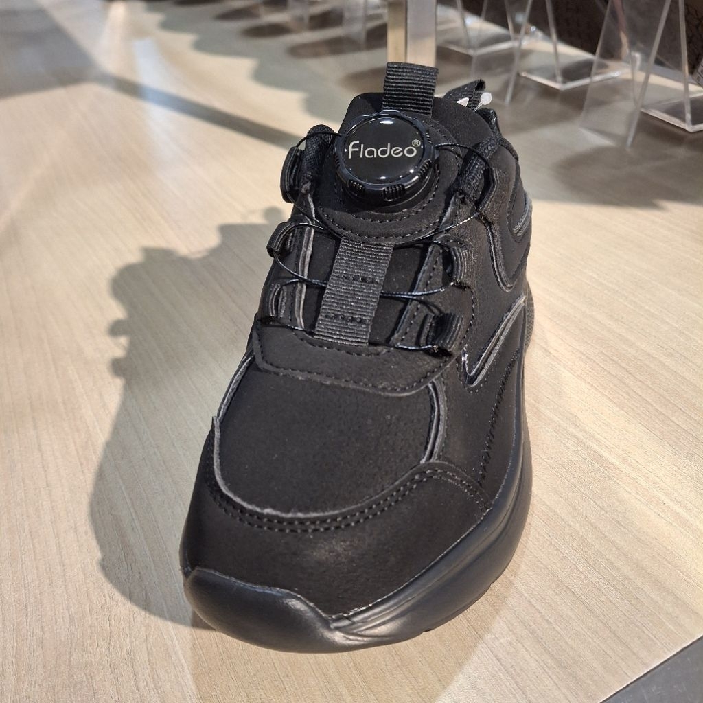 Fladeo kids sepatu sneakers/sepatu sekolah anak anak(bisa cowok/cewej) ringan empuk & ori size 30-34