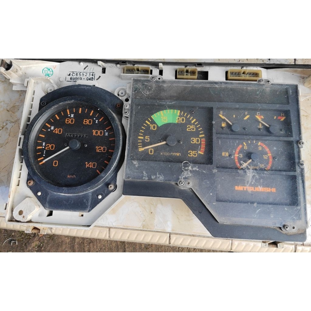 speedometer mitshubishi fuso ps190 ps120 original