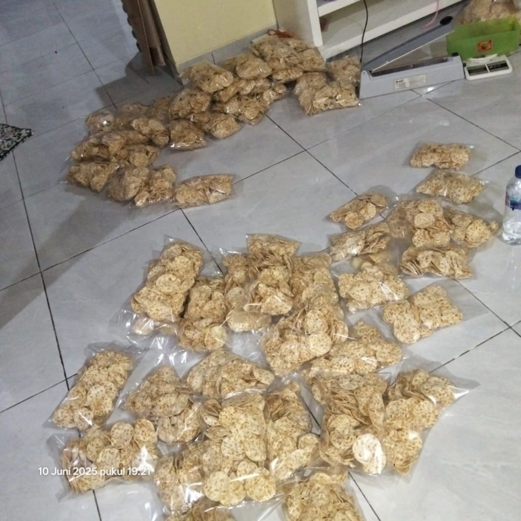 

CAMILAN KERIPIK TEMPE