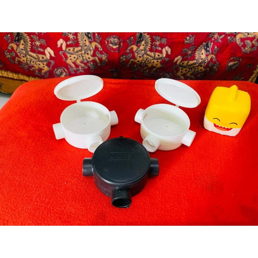 Tdus / T dus / Tdos / Tedus Cabang 3 5/8 putih/hitam (Sido), Cabang 3 20 mm dan Cabang 4 20 mm putih