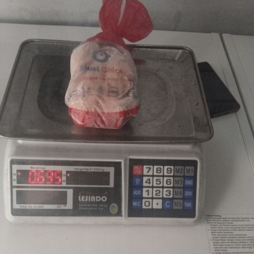 

AYAM KARKAS BROILER FRZ UK 600-690GR gratis potong 4 ( reqwest.)