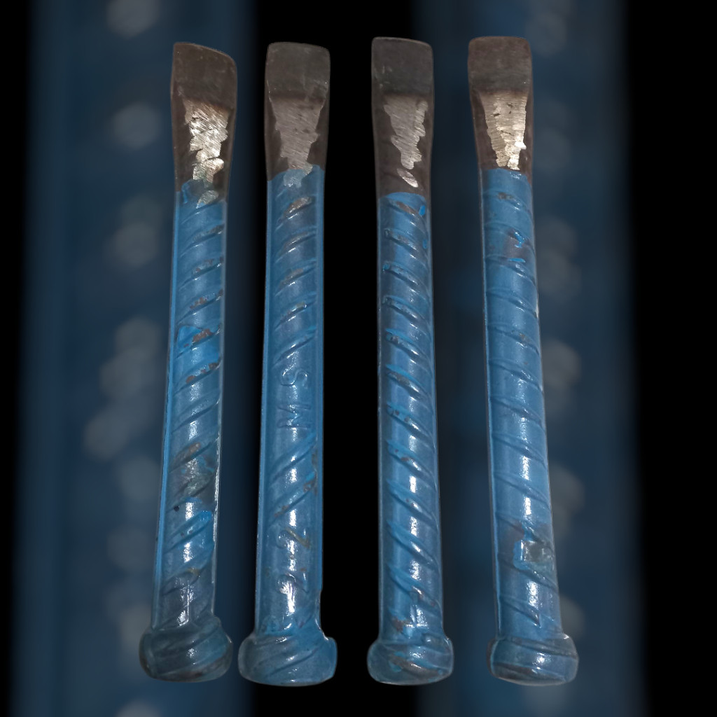 BETEL TOPI PAHAT BETON - BETEL BESI ULIR 22 Mm Panjang18 Cm