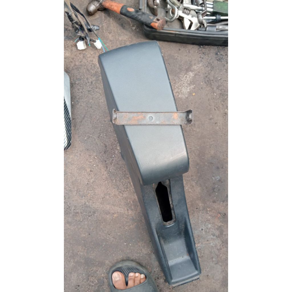 Console Box Ayla Agya original