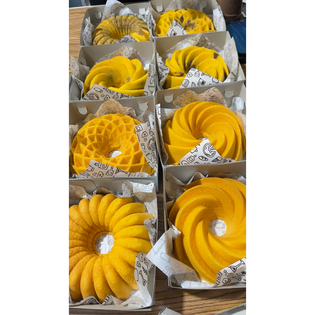 

Lita Cake Kuning Telor 10 biji