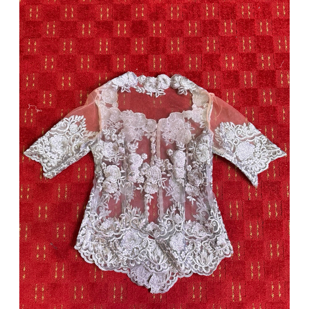 Kebaya Wanita Abu-abu