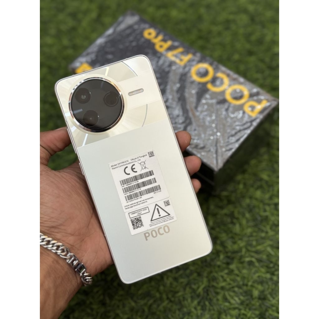 POCO F7 PRO 5G 12/512GB LENGKAP MULUS NOMINUS TERAWAT  RESMI INDONESIA